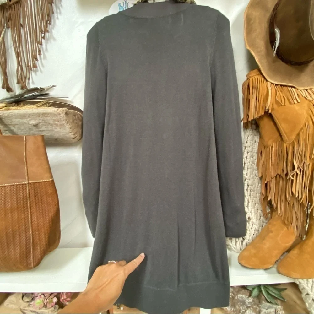 Roots summer sweater dress in lightweight soft material & cottage cabin vibe - Picture 9 of 9